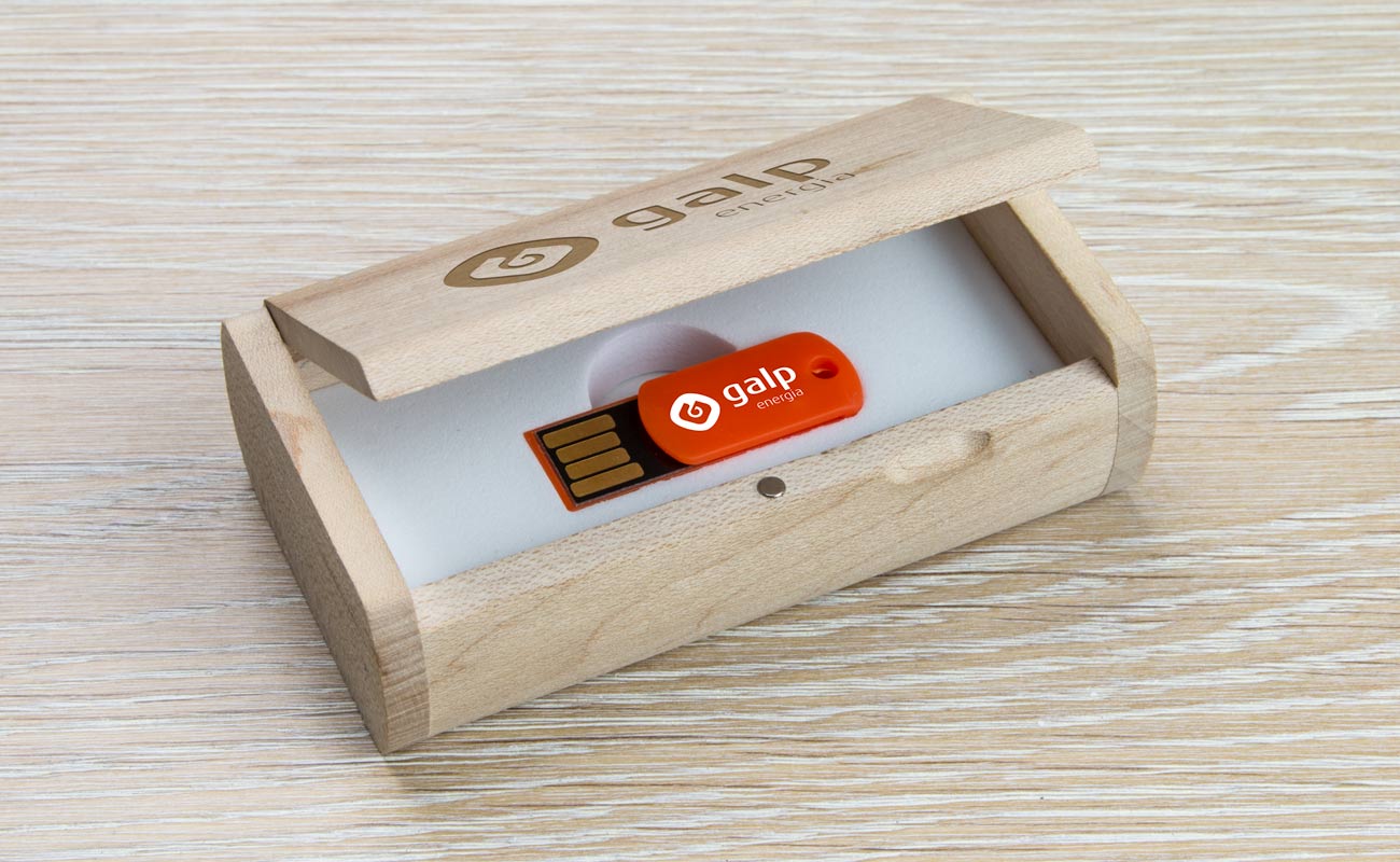 Clip - Promóciós gémkapocs USB-flash-meghajtók gallery thumbnail