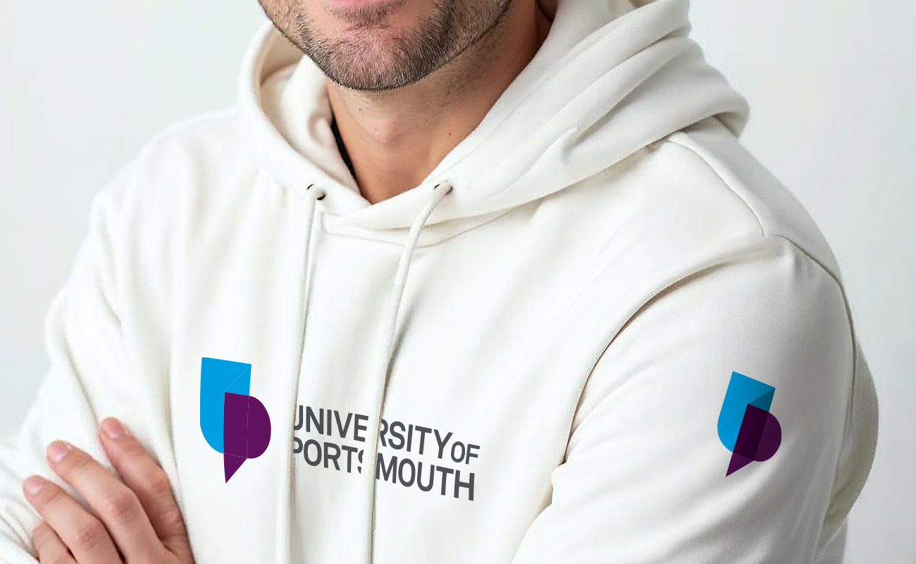 Relax - Kapucnis pulóverek logóval gallery thumbnail