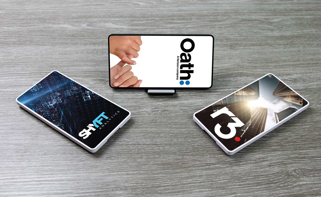 Stand - Nagy mennyiségű vezeték nélküli telefontöltő állomások gallery thumbnail