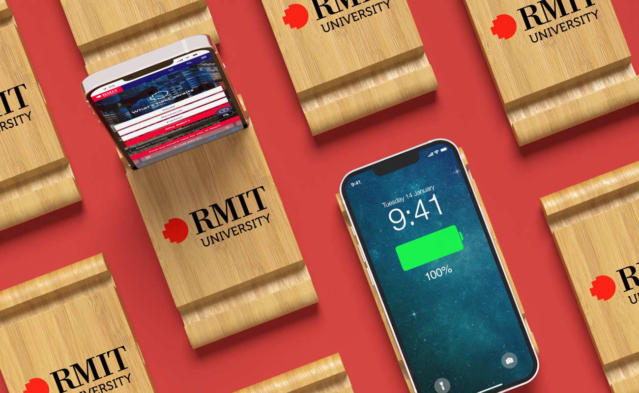 Terra - Testreszabott vezeték nélküli töltő gallery thumbnail