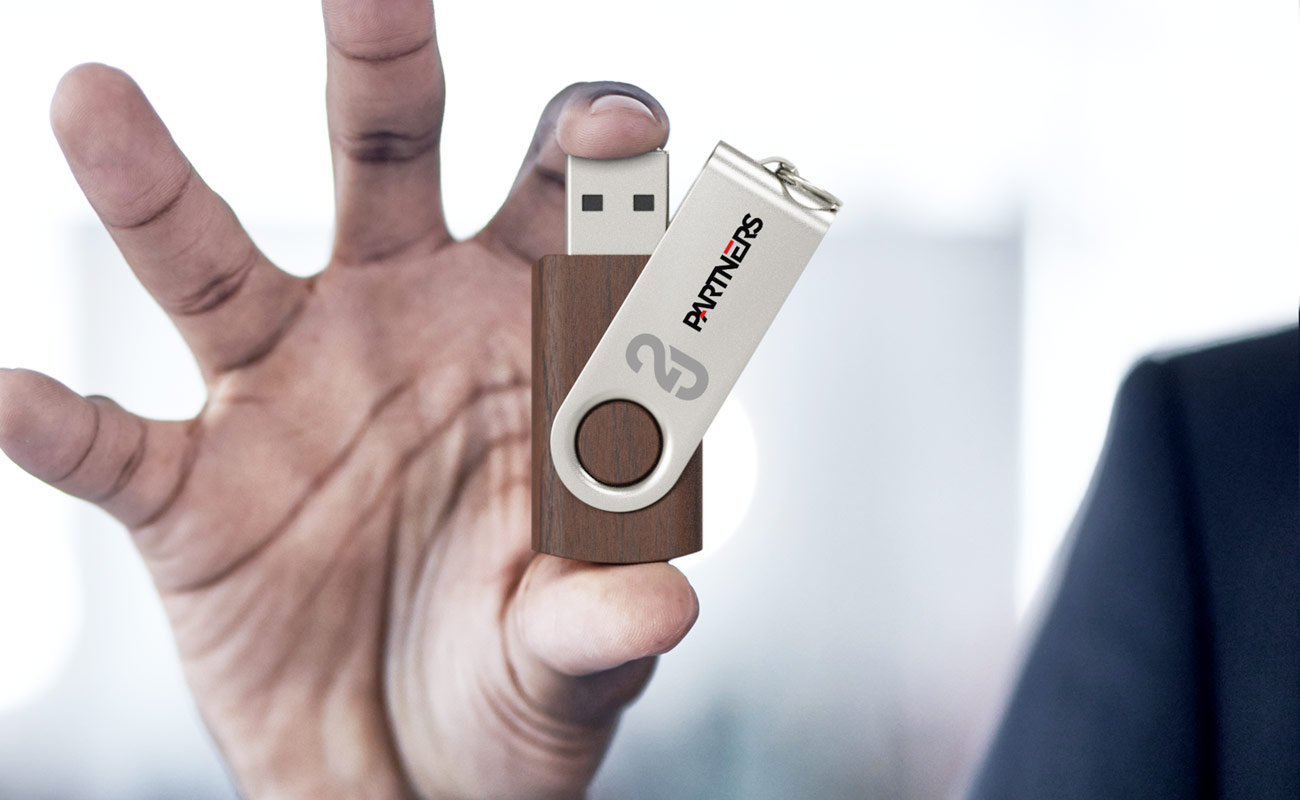 Twister Wood - USB Sticks Fa gallery thumbnail