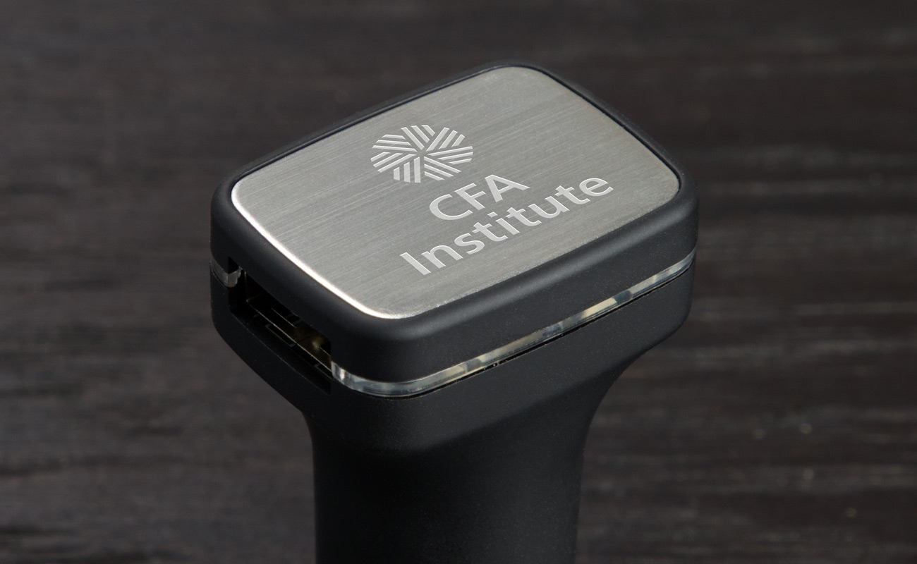 Zip - Egyéni USB-autóstöltők gallery thumbnail